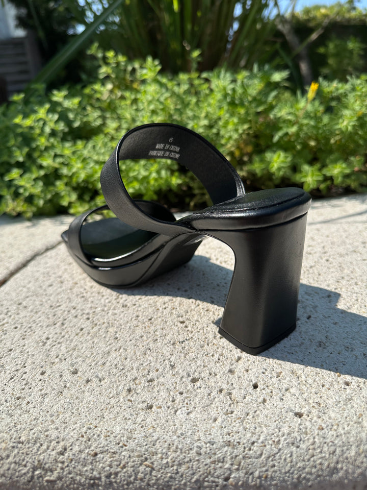 Danity Heel - Black