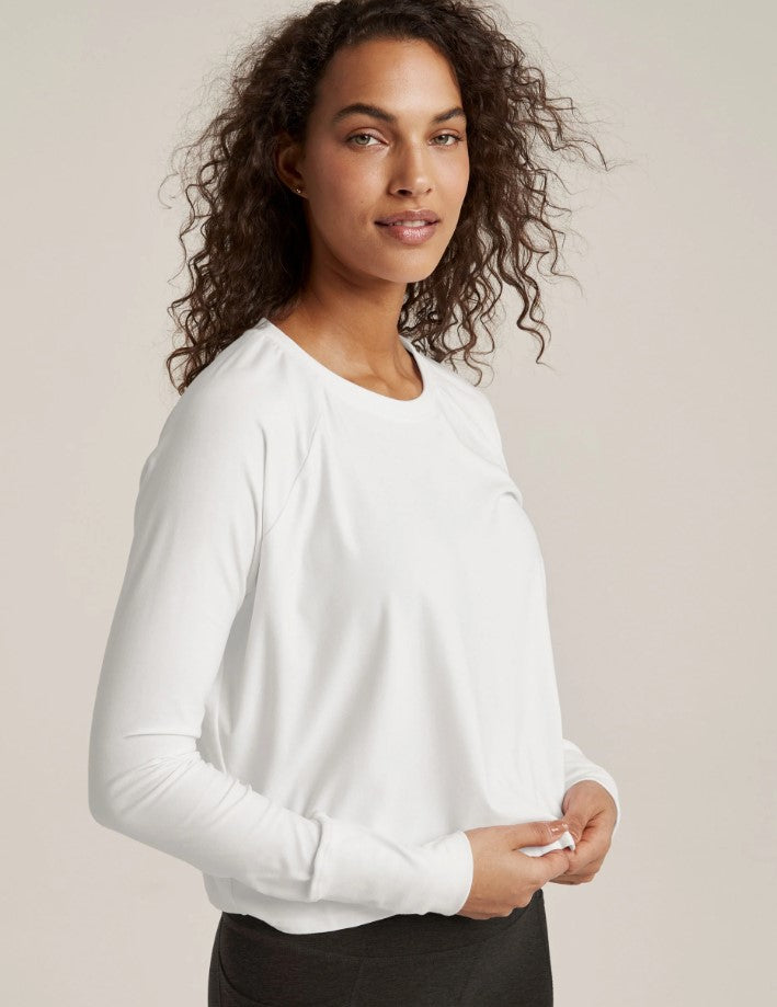 Featherweight Daydreamer Pullover - Cloud White