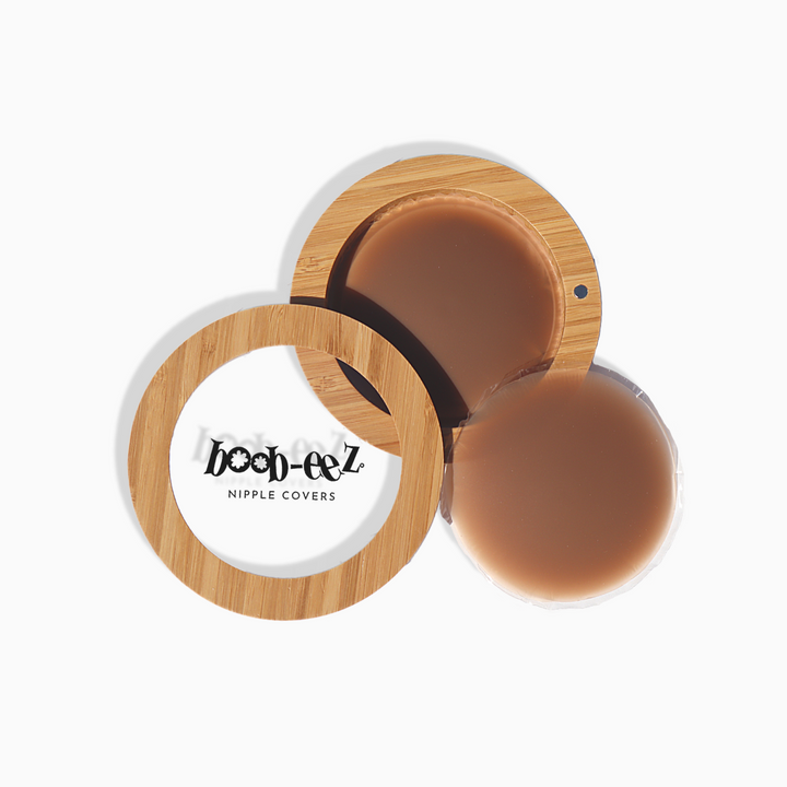 Product shot of Boob-eez LUXE Combo - Dark Tint 6cm Nipple Covers + Carrying Case Boob-eez.