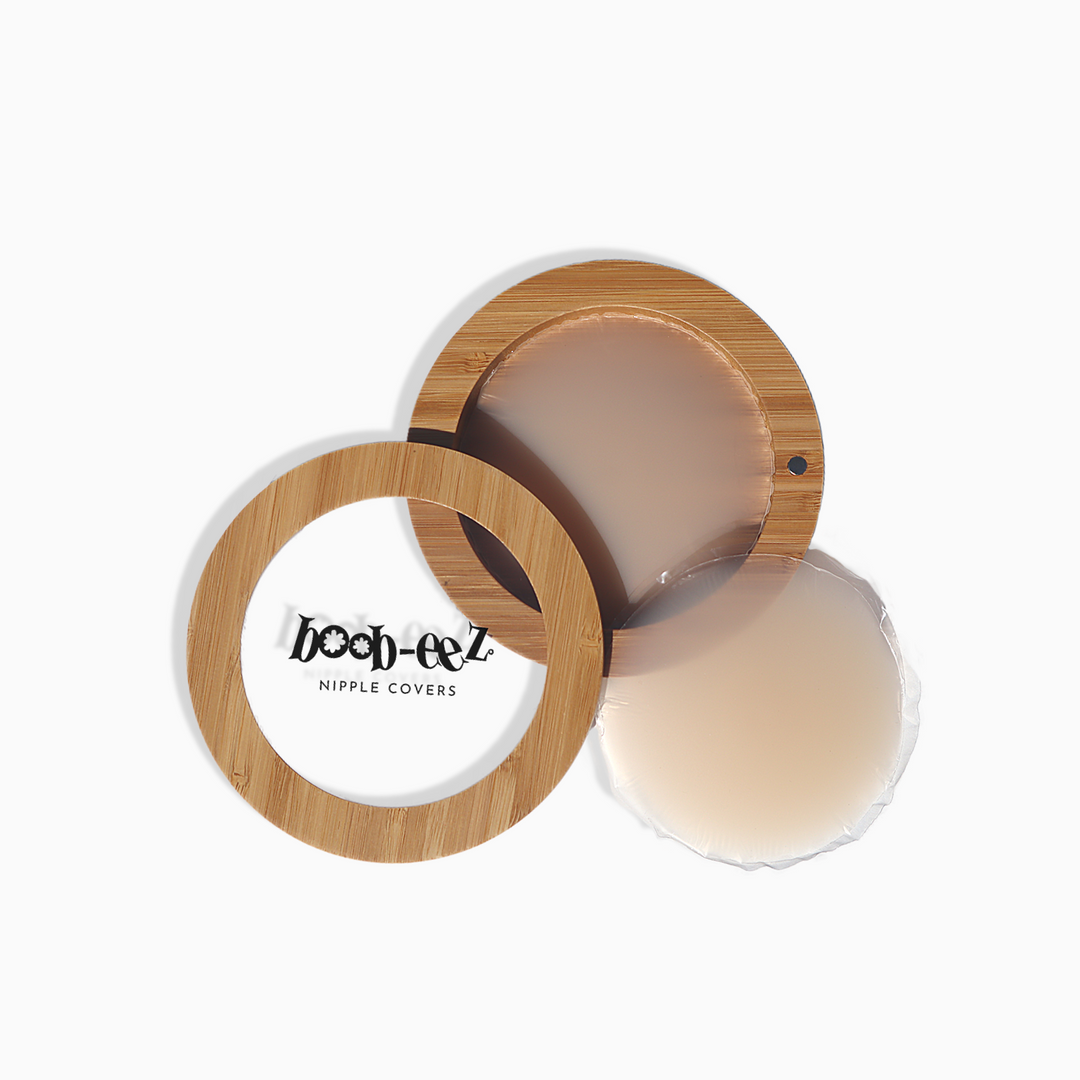 Product shot of Boob-eez LUXE Combo - Light Tint 6cm Nipple Covers + Carrying Case Boob-eez