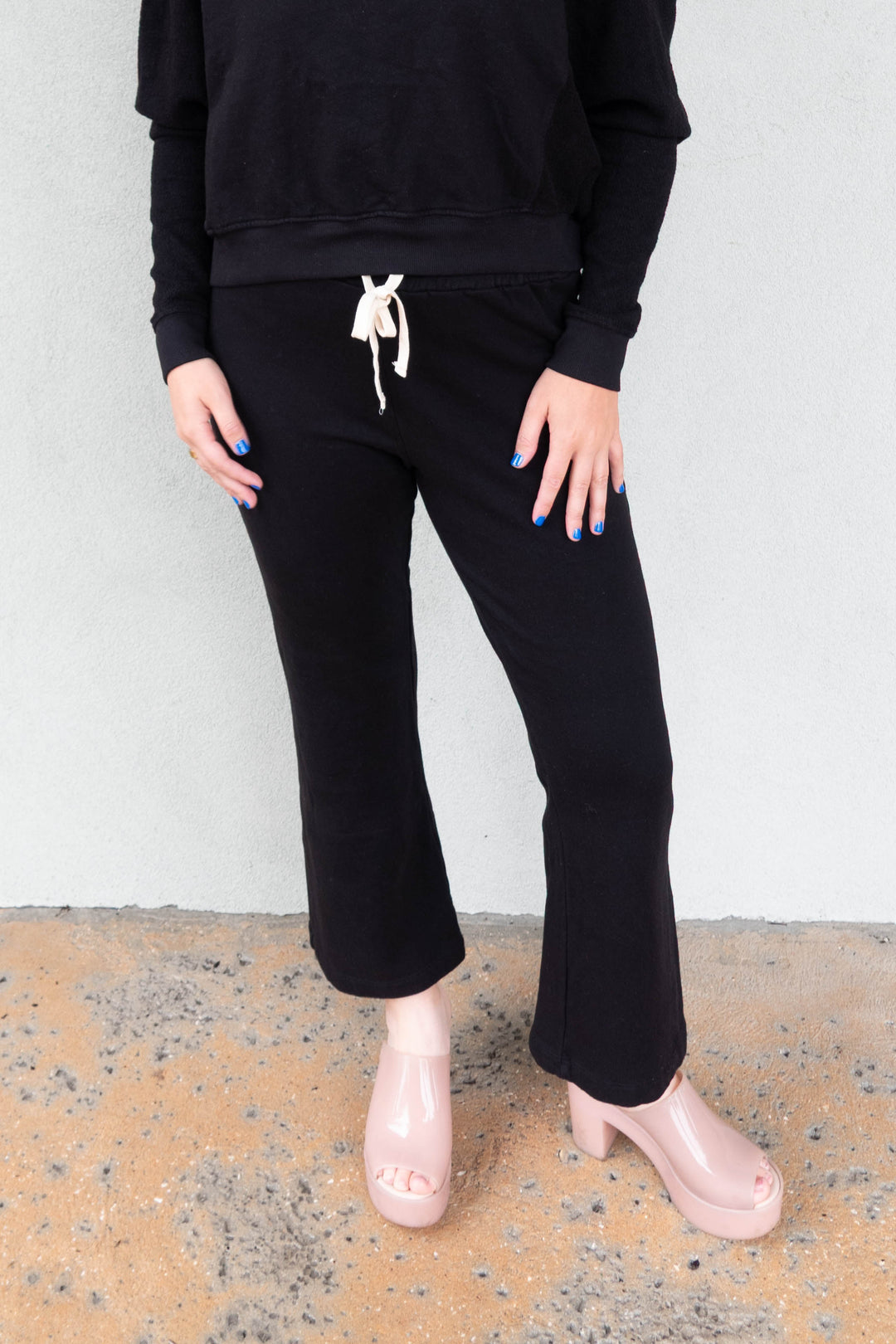 Ariana Pant - Black