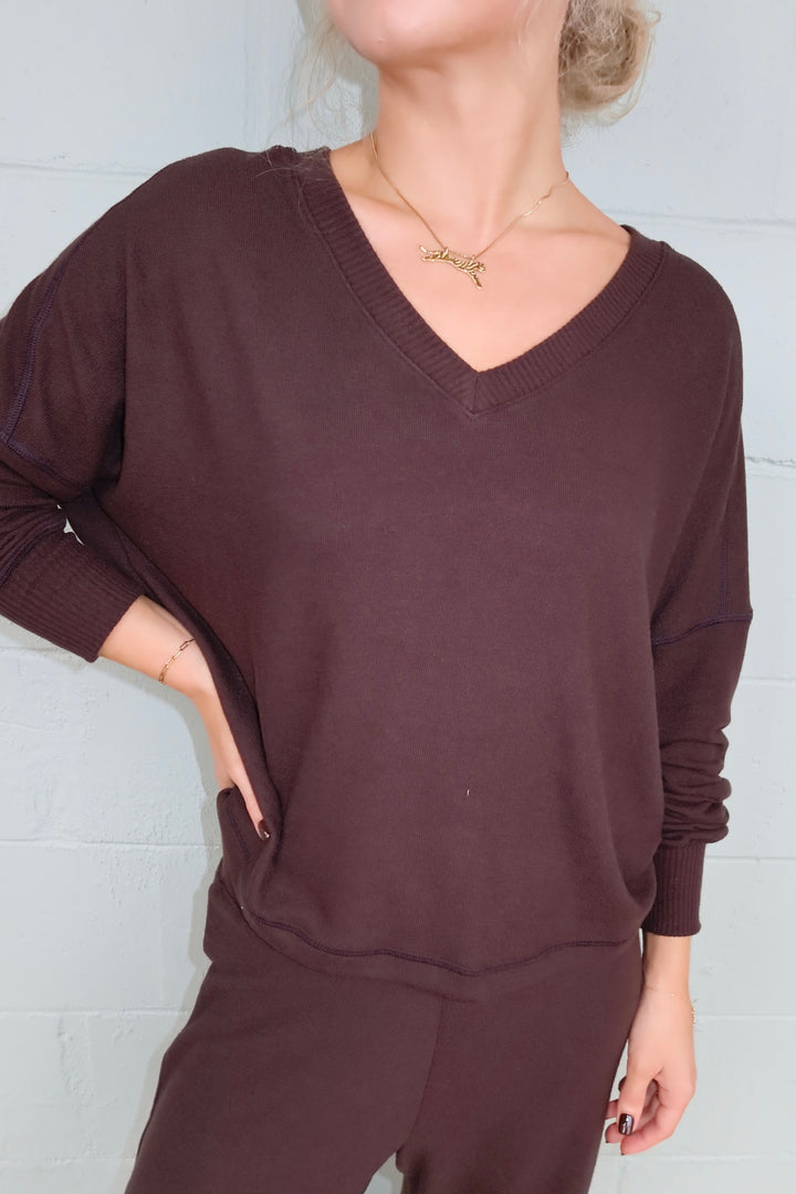 Vic Relaxed V Neck Pullover