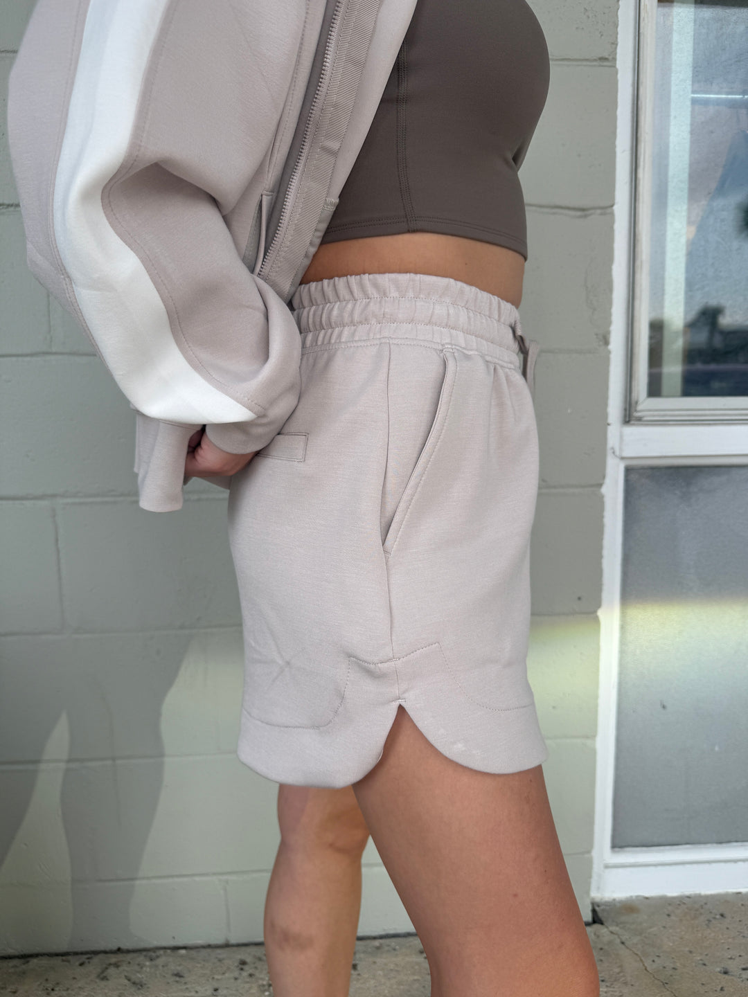 Mocha Cream Scuba Short