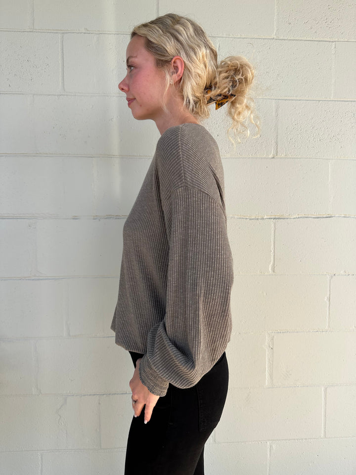 Tia Ribbed Pullover - Cobblestone