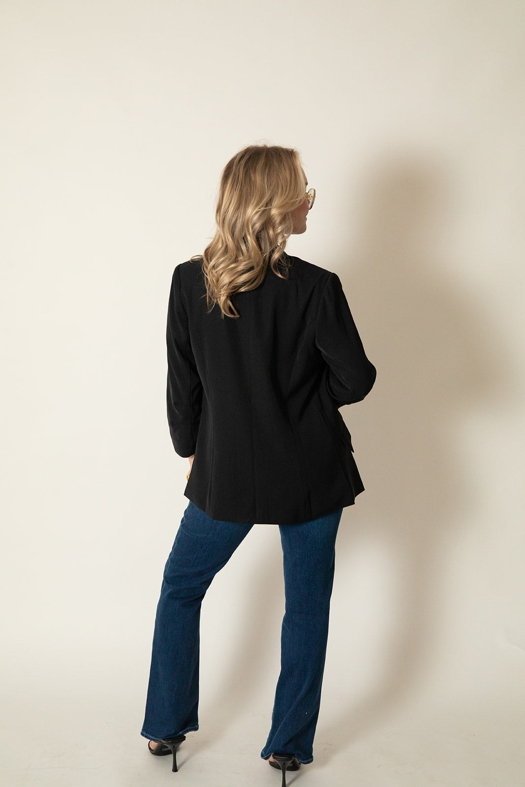 Silky Scrunch Sleeve Blazer - Black