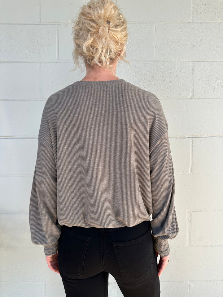 Tia Ribbed Pullover - Cobblestone