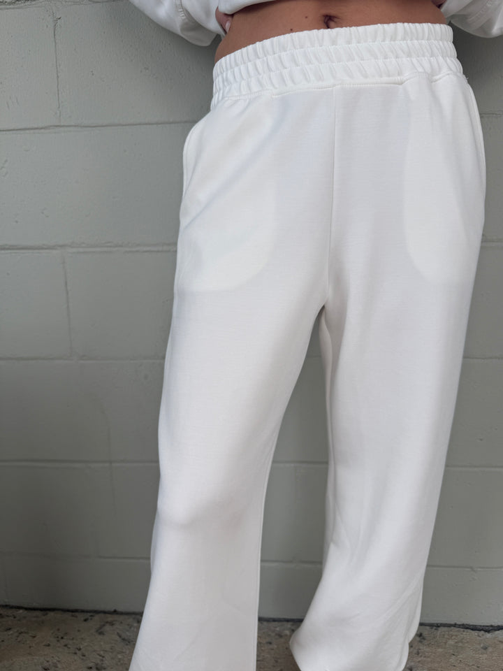 Cream Scuba Jogger
