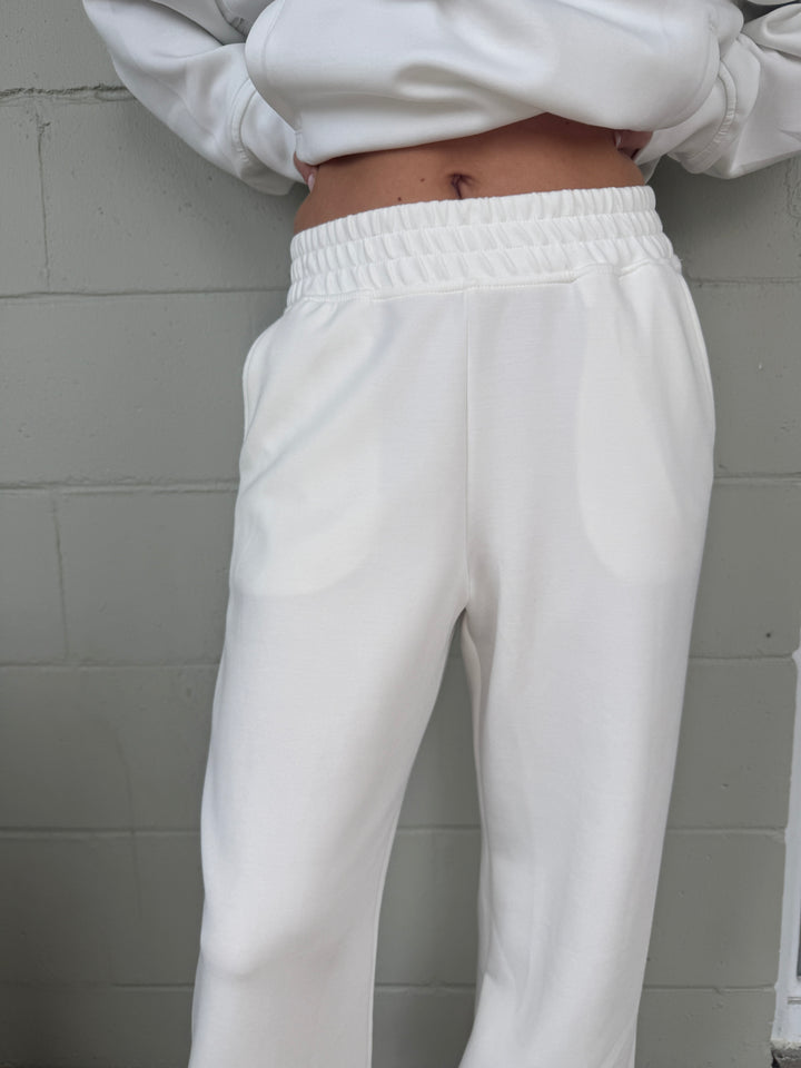 Cream Scuba Jogger