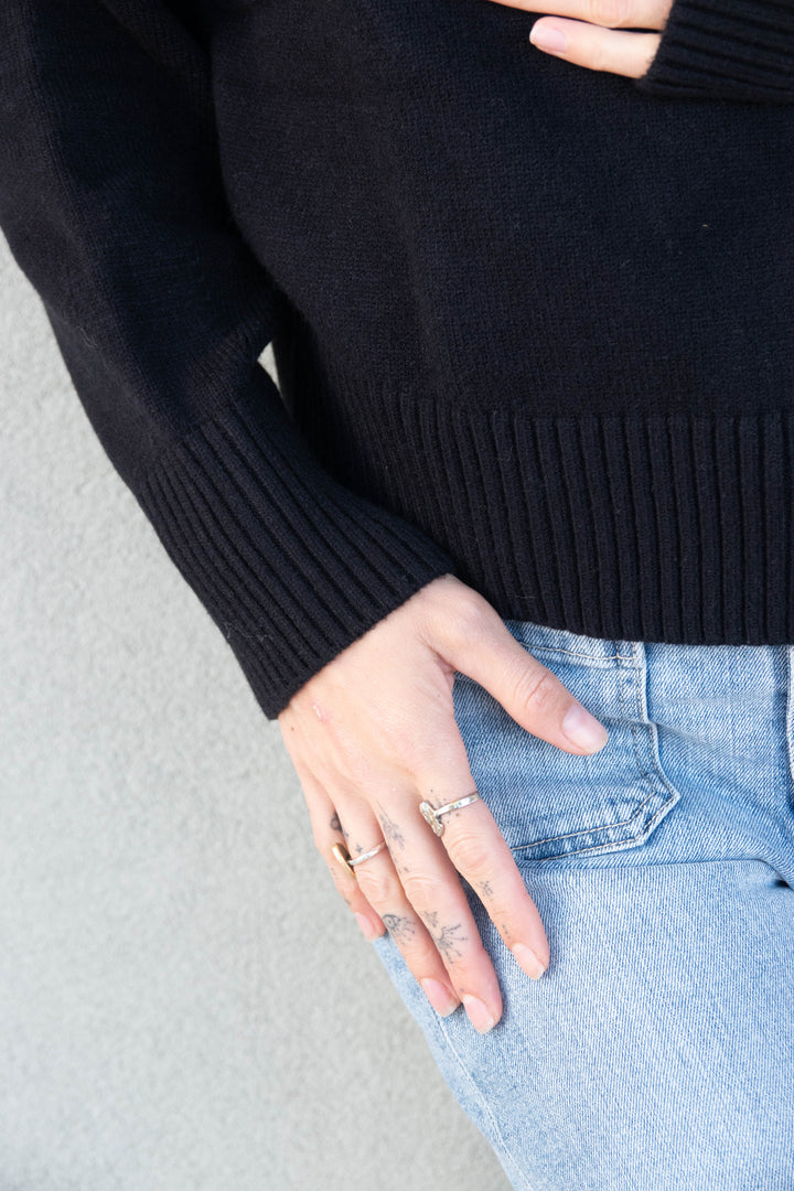 Lexi Pullover - Black