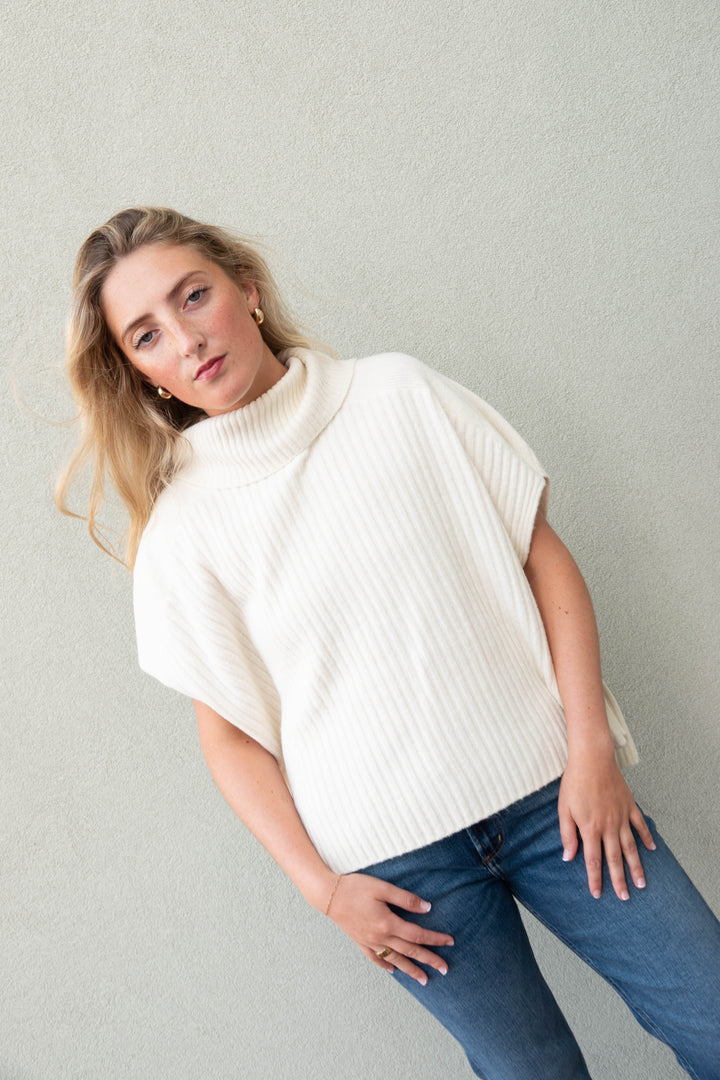 Adelyn Turtleneck Pocho Sweater - Coconut Milk