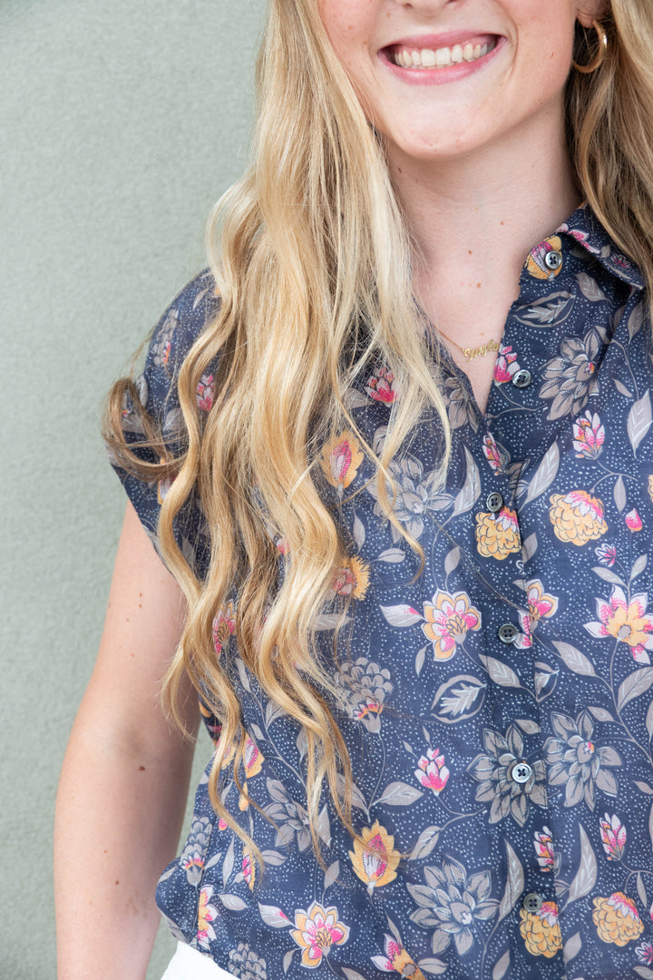 Liliane Short Sleeve Button Down - Noctural Floral