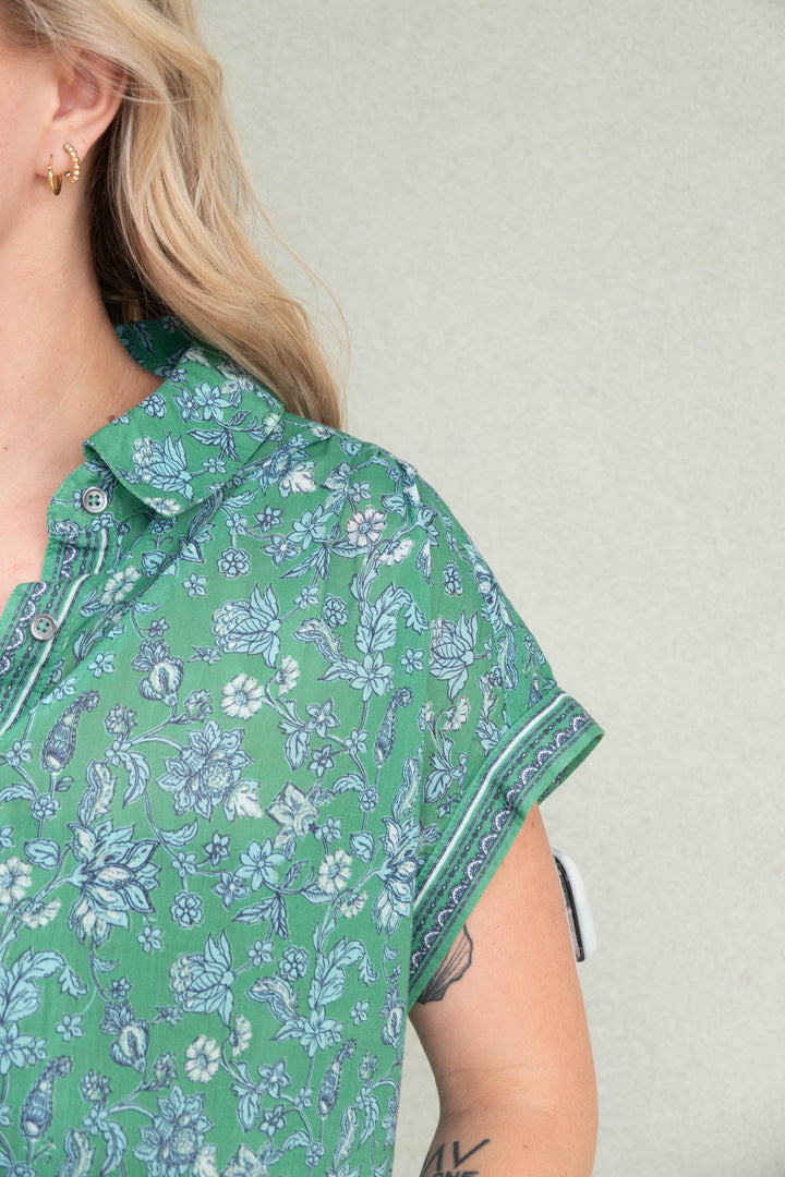Liliane Short Sleeve Button Down - Aruba Border