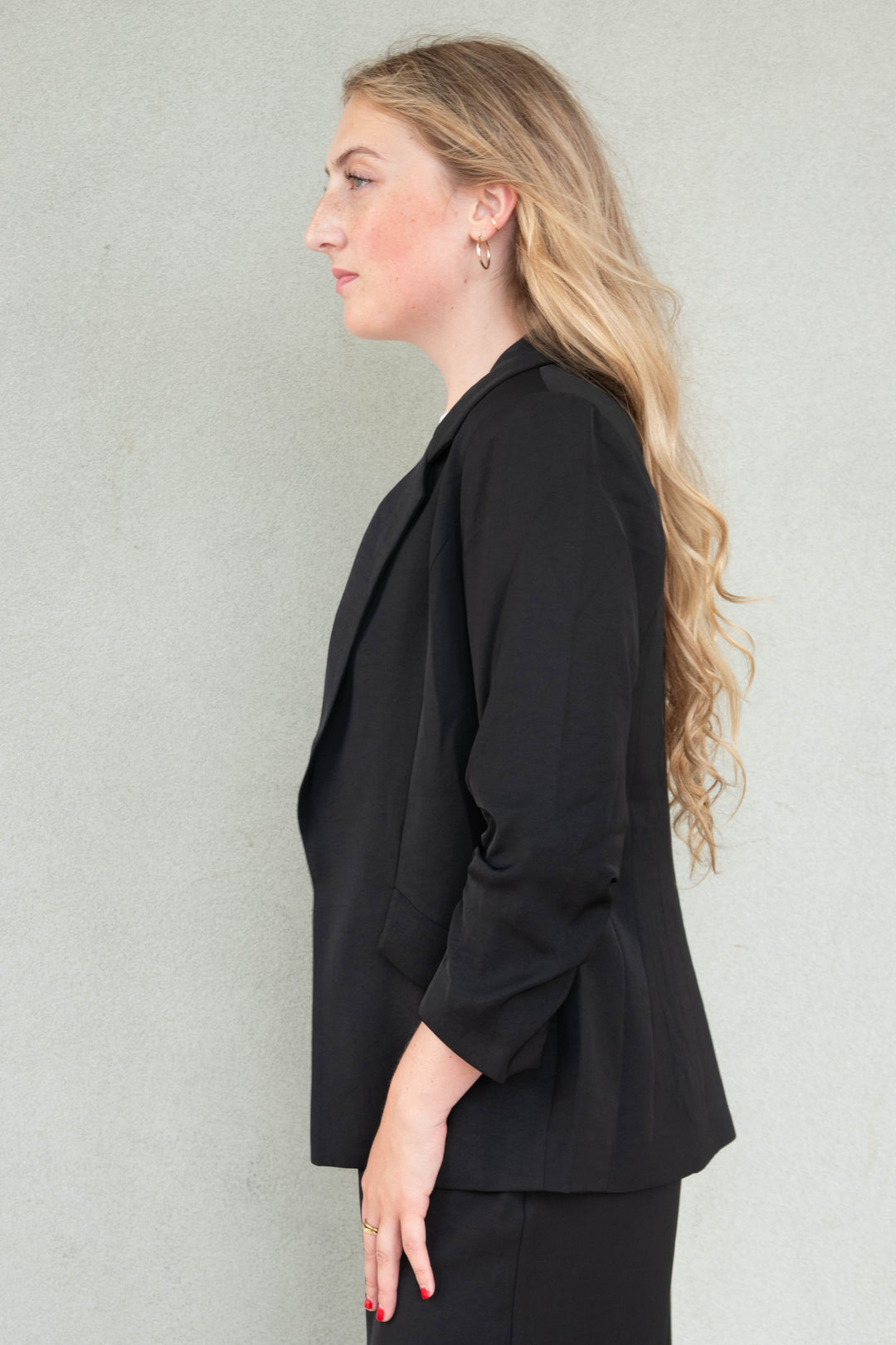Silky Scrunch Sleeve Blazer - Black