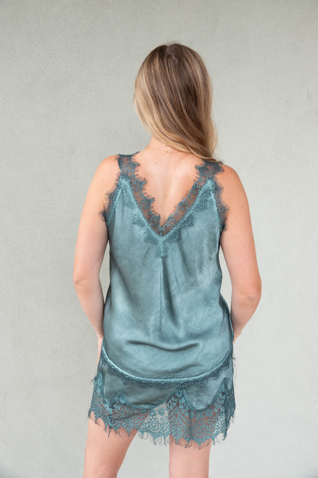 V Neck Lace Trim Tank - Hunter Green
