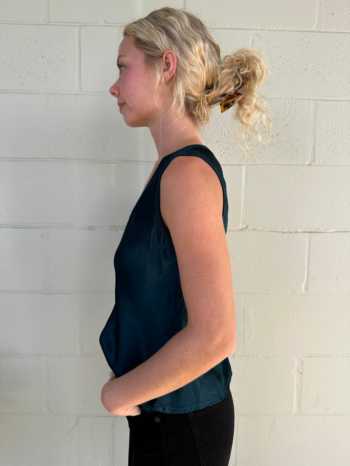 Liz Satin V Neck Tank - Rainforest