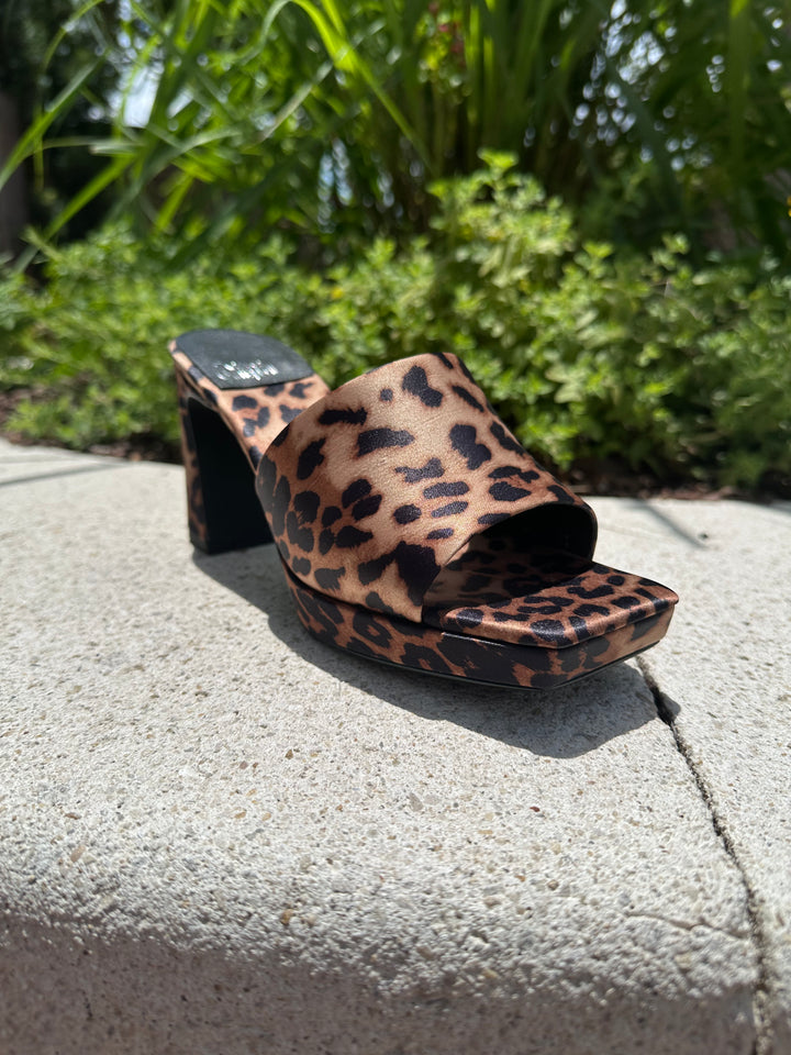 Dress-Code Heel - Beige Black Cheetah Satin