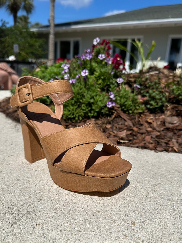 Amma Platform Sandal - Beige