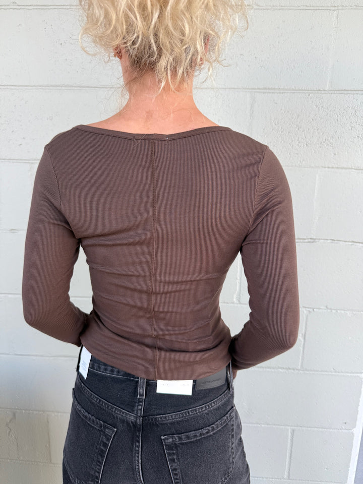 Saphira Notch Neck Long Sleeve Tee - Mahogany