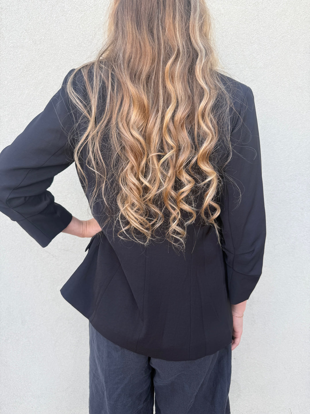 Silky Scrunch Sleeve Blazer - Black