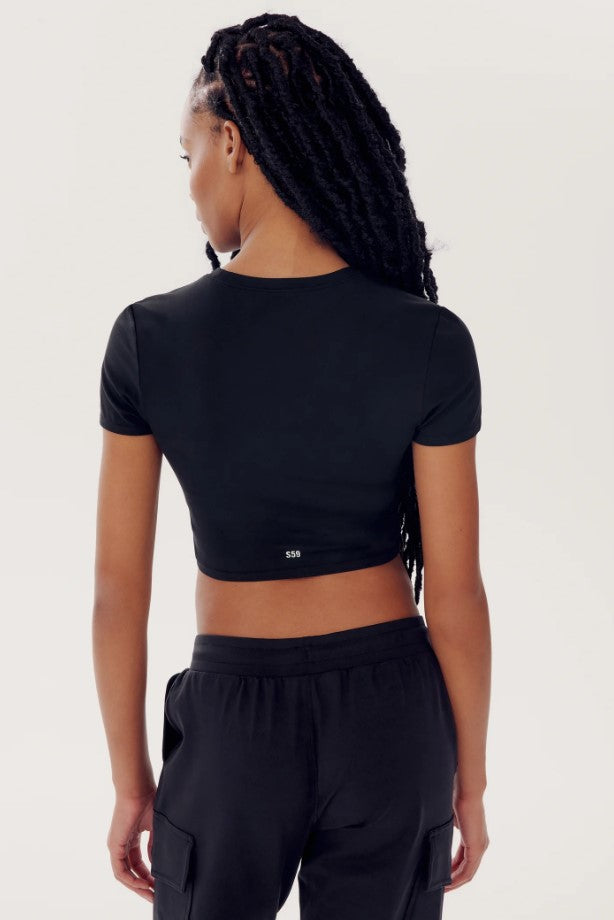 Airweight Short Sleeve Crop - Black