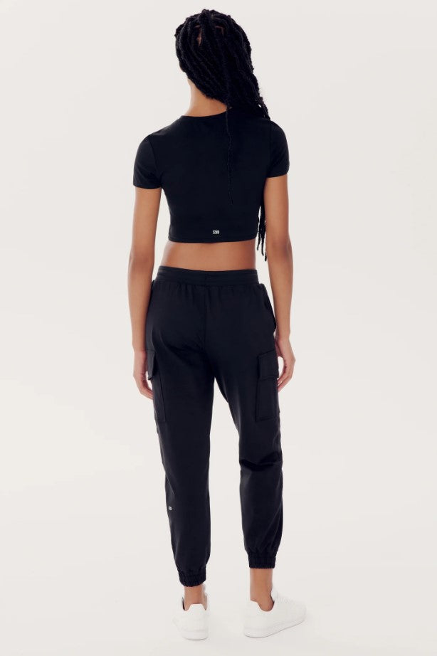 Airweight Short Sleeve Crop - Black