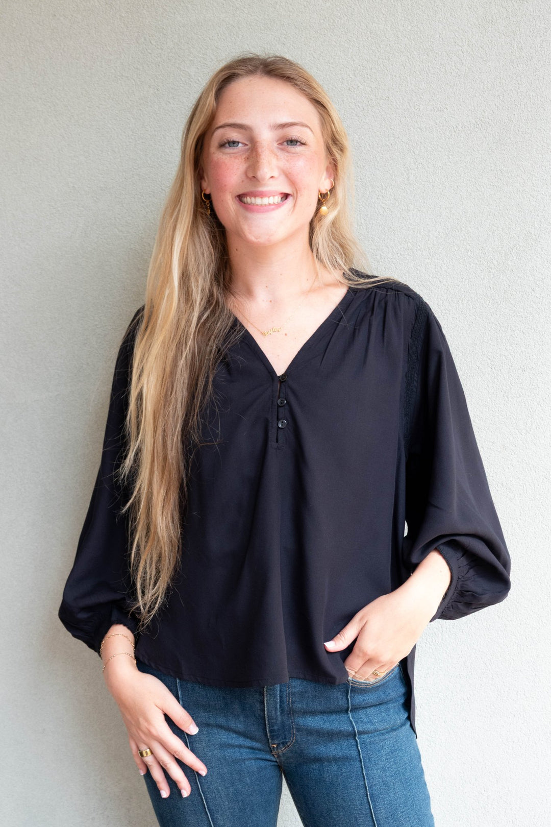 Ashlyn Blouse - Black - Jaffi's