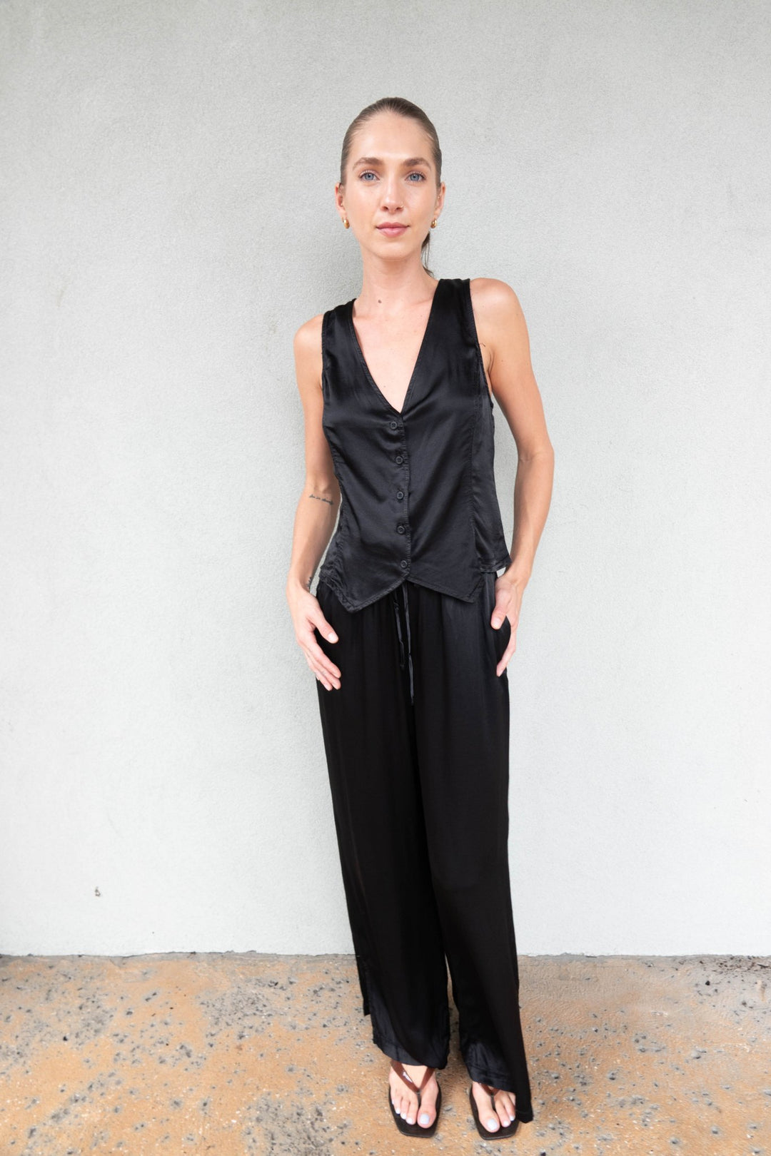 Beachfront Silky Pant - Black - Jaffi&