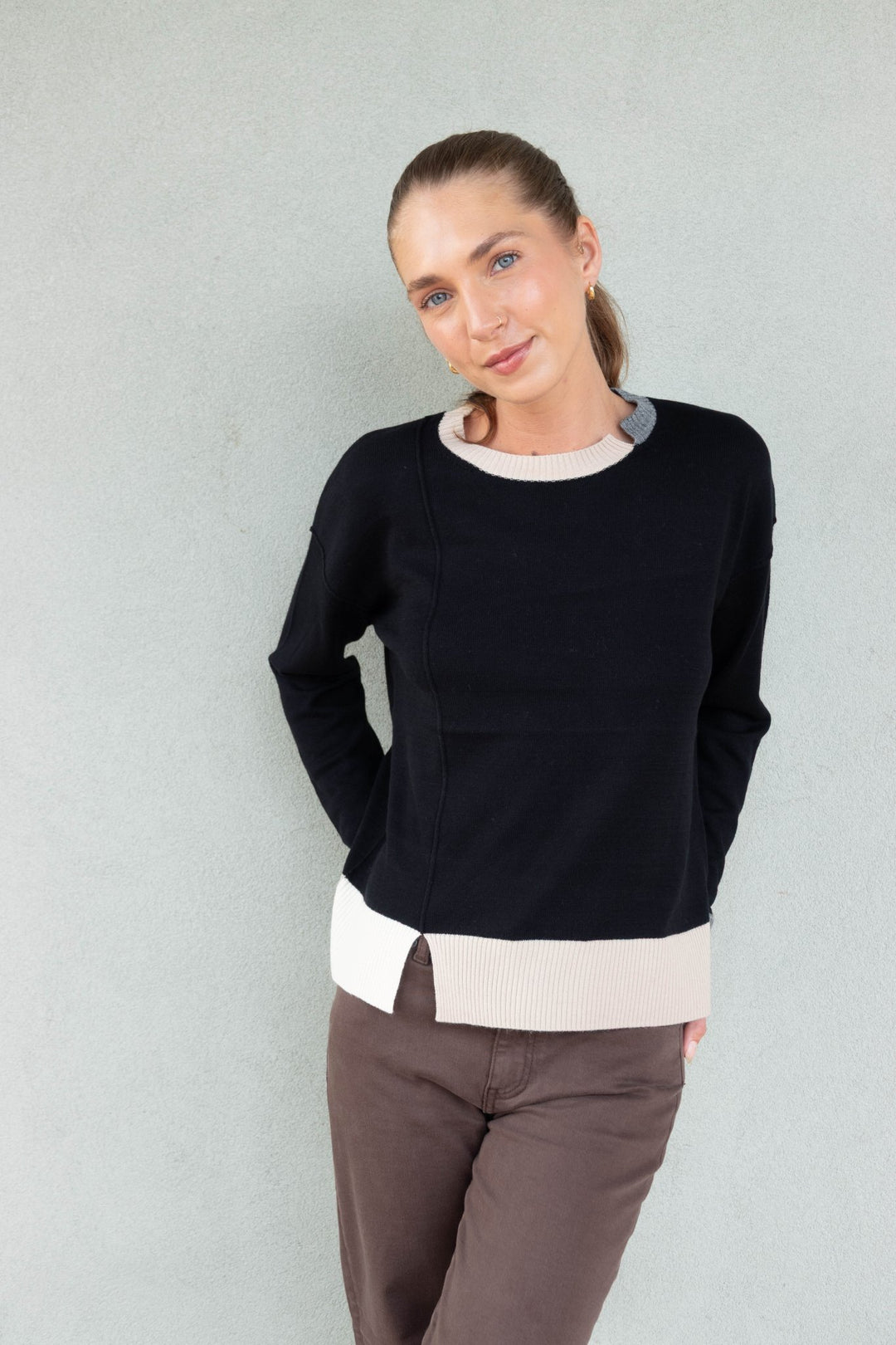 Bold Block Cashmere Blend Sweater - Black - Jaffi's
