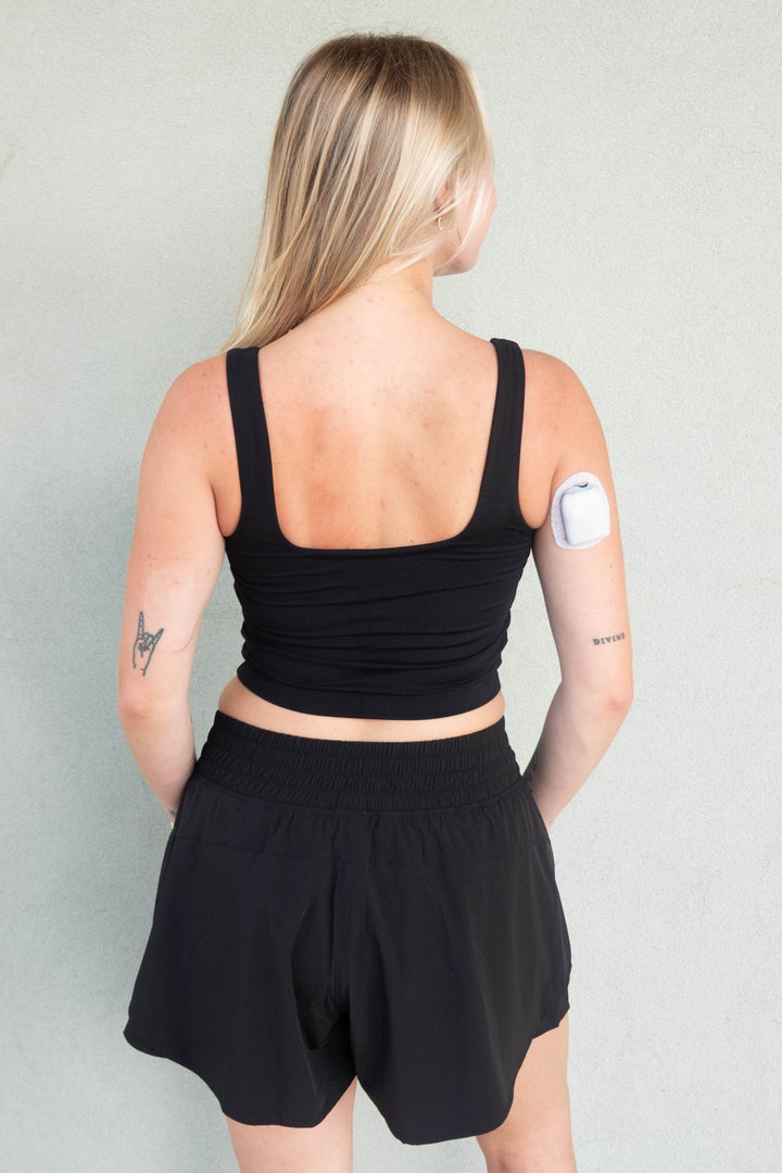 Butter Soft Cropped Tank - Black - Jaffi&