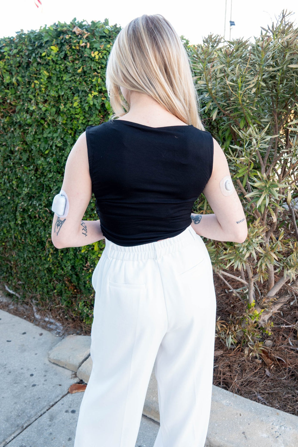 Cassidy Top - Black - Jaffi's