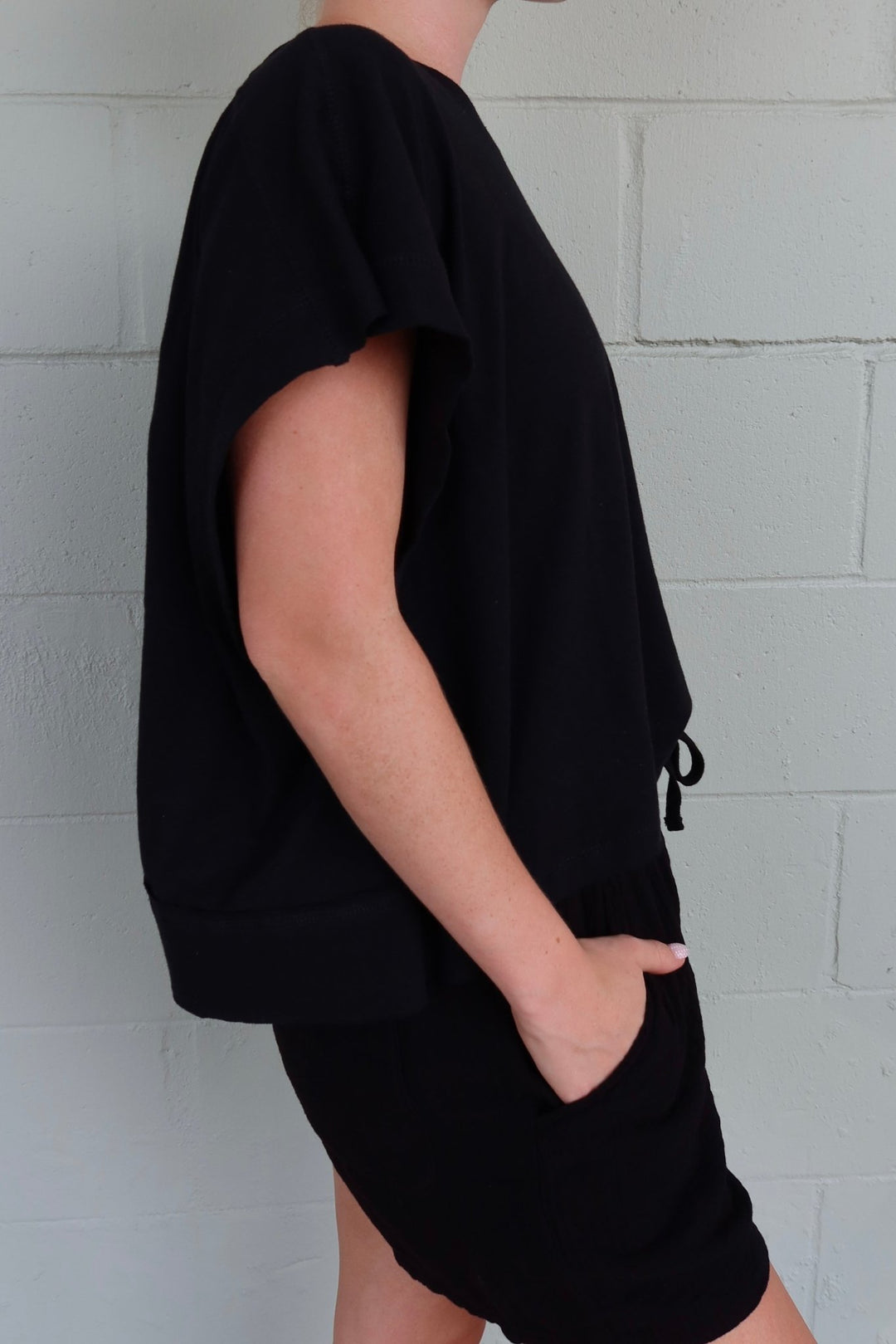 Cotton Slub Open Back Tee - Black - Jaffi's