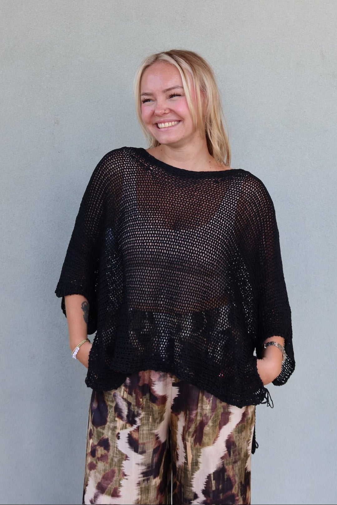 Crochet Top Hi-Lo Top - Black - Jaffi&