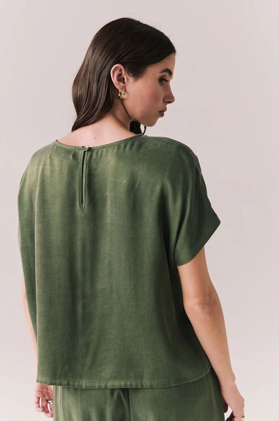 Davis Tee - Bronze Green