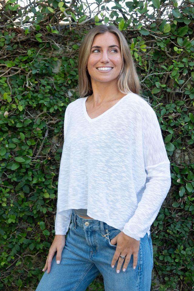 Dolphin Knit Sweater - White - Jaffi's