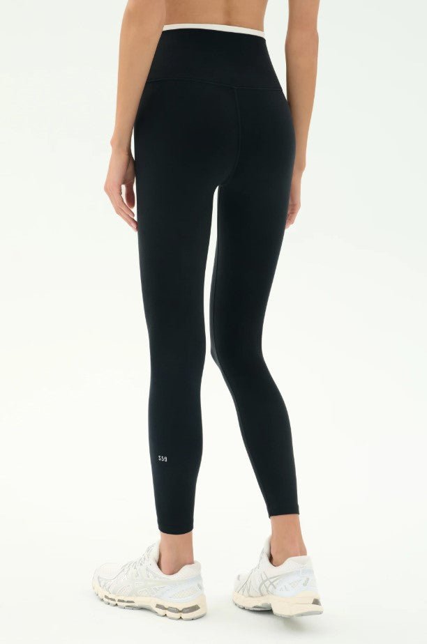 Dual High Waist Airweight 7/8th Legging - Black/White - Jaffi's