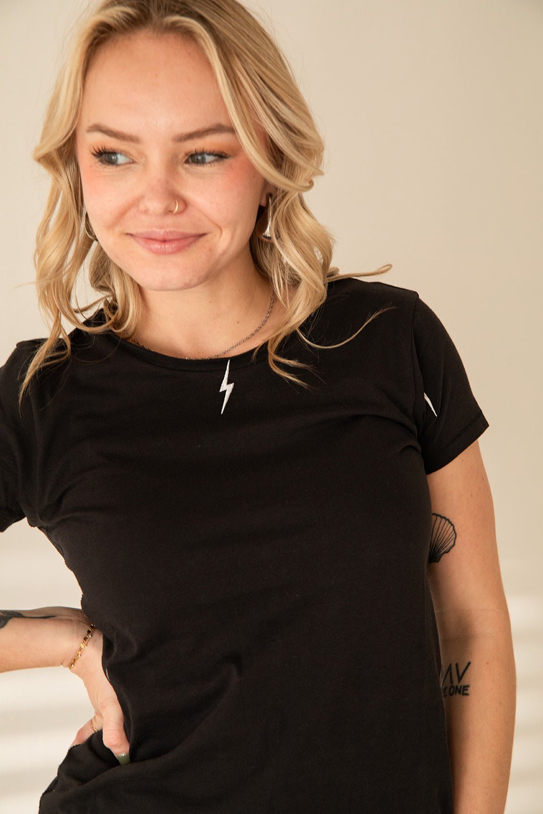 Embroidered Bolt Tee - Black - Jaffi's