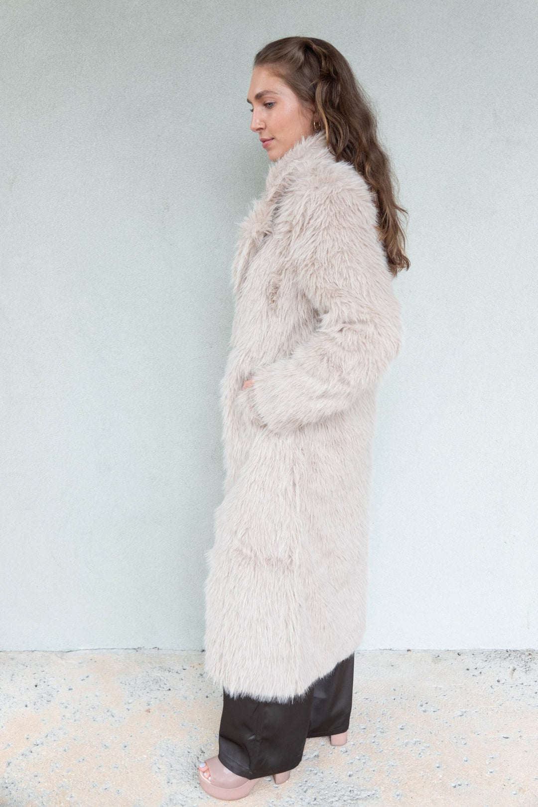 Faux Fur Long Jacket - Taupe - Jaffi&