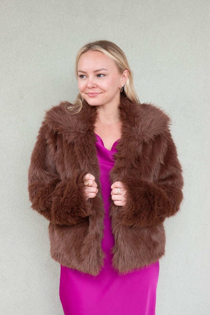 Faux Fur Short Jacket - Brown - Jaffi&