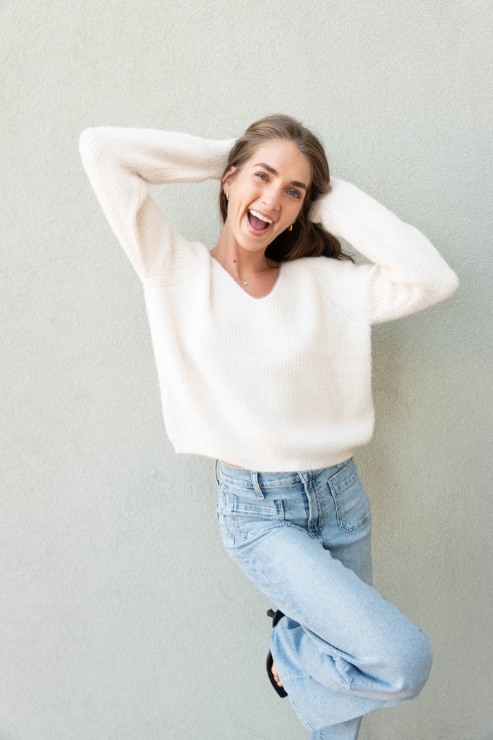 Filomena V Neck Sweater - Cream - Jaffi&
