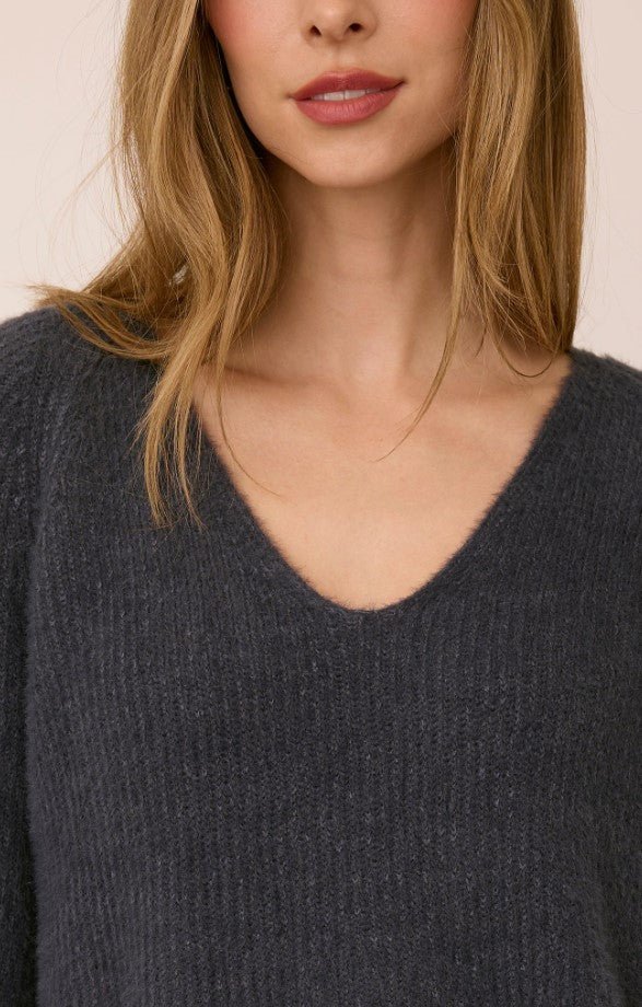 Filomena V Neck Sweater - Smoke - Jaffi&