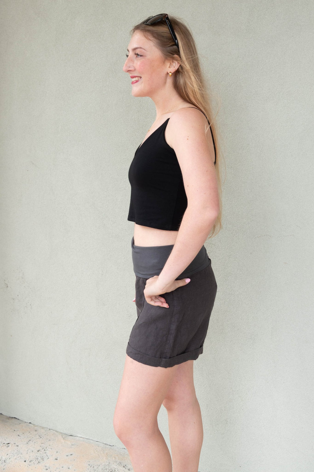 Fold Over Linen Short - Caviar - Jaffi's