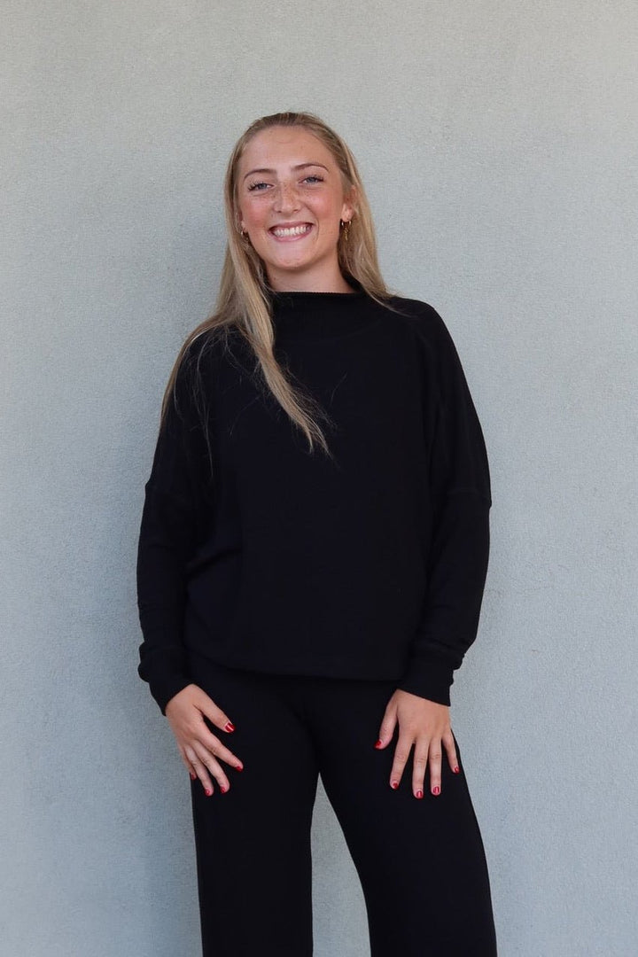 Frida Mock Neck Top - Black - Jaffi&
