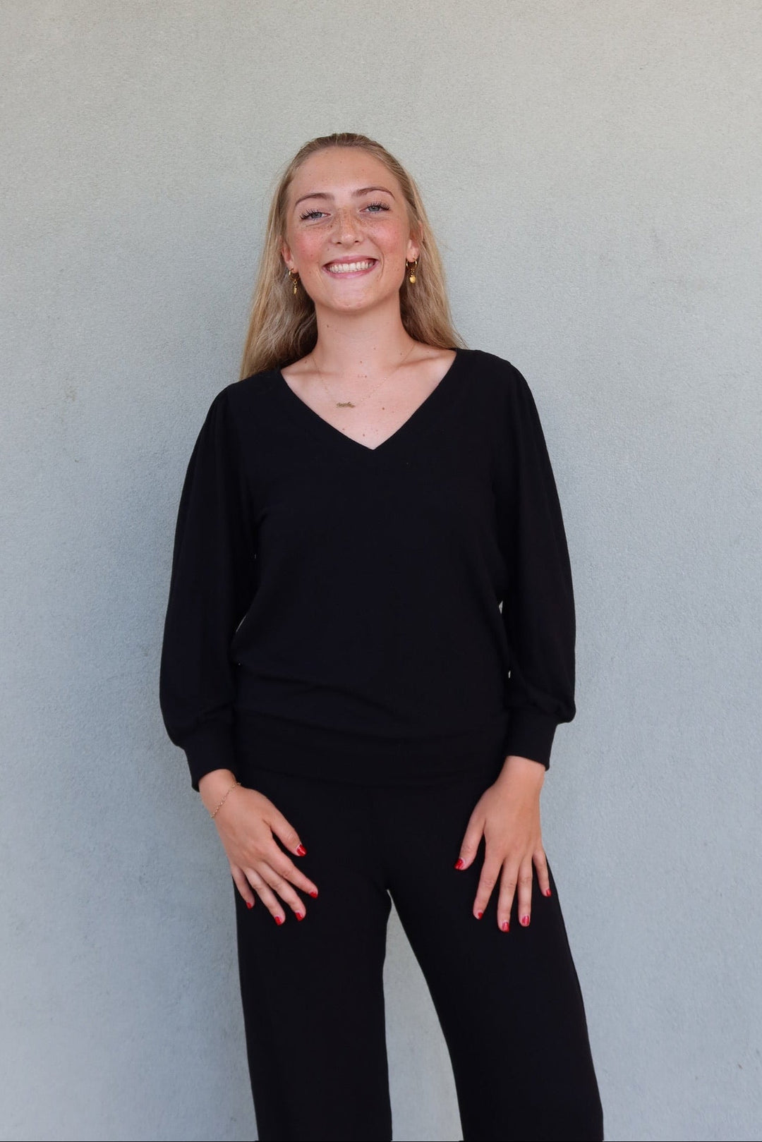 Gabriella V Neck Top - Black - Jaffi's