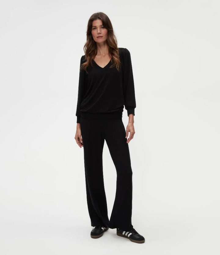 Gabriella V Neck Top - Black - Jaffi&
