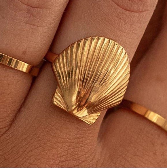 Gold Marella Seashell Ring - Jaffi's