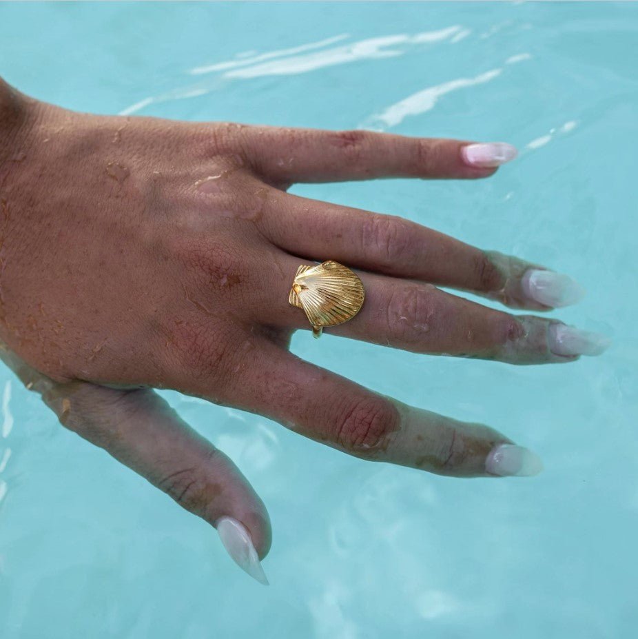 Gold Marella Seashell Ring - Jaffi's