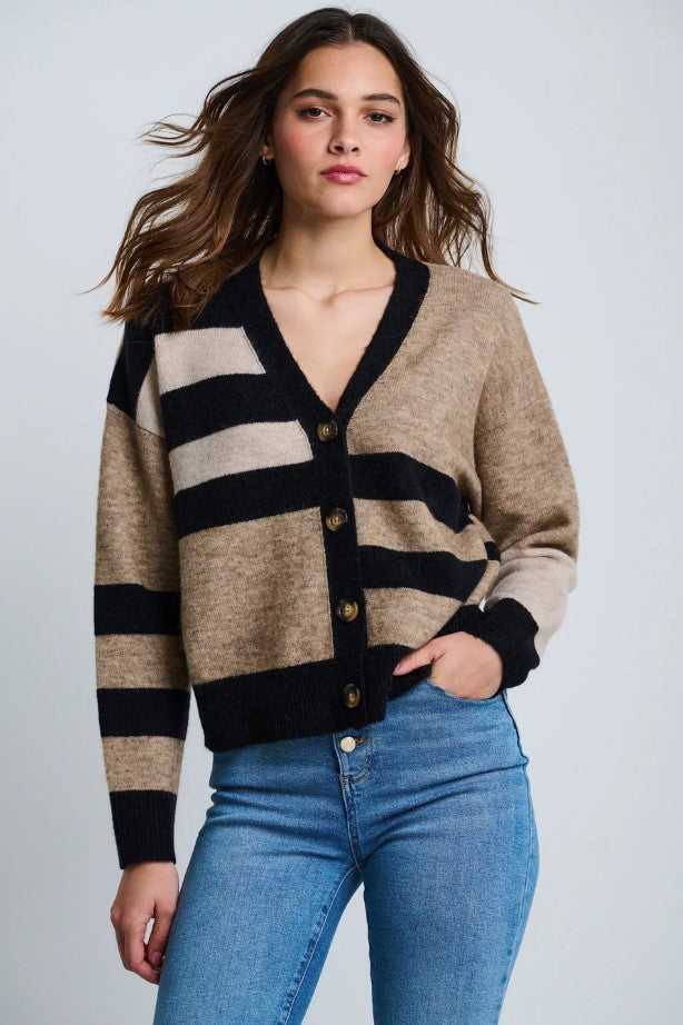 The Graduate Sweater - Camel