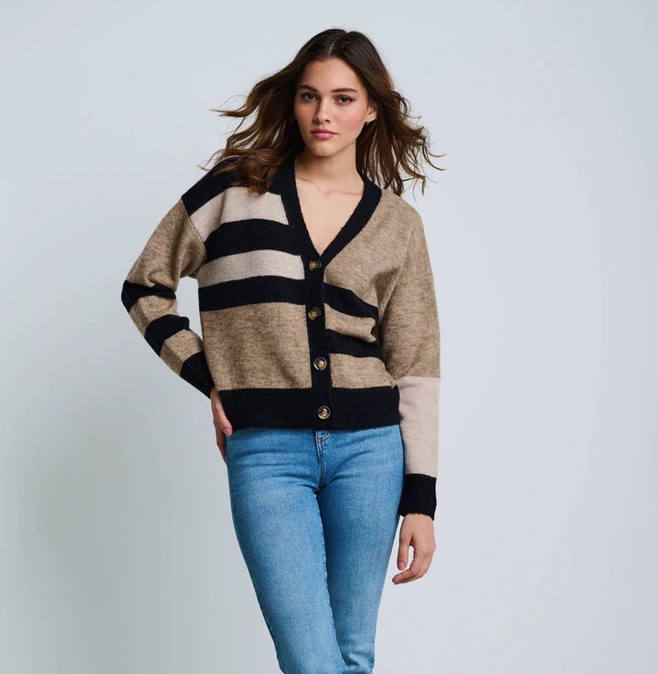 The Graduate Sweater - Camel