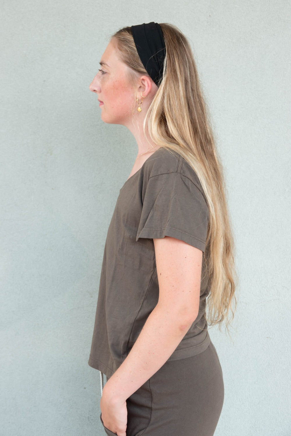 Hendrix Boxy V Neck Tee - Dark Olive - Jaffi's