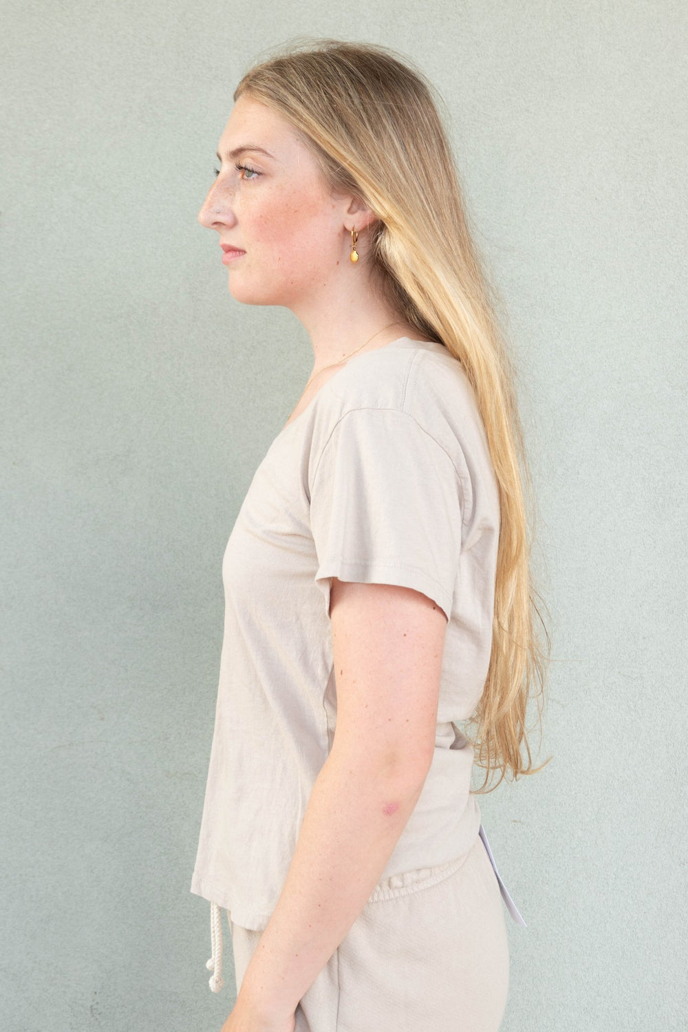 Hendrix Boxy V Neck Tee - Driftwood - Jaffi's